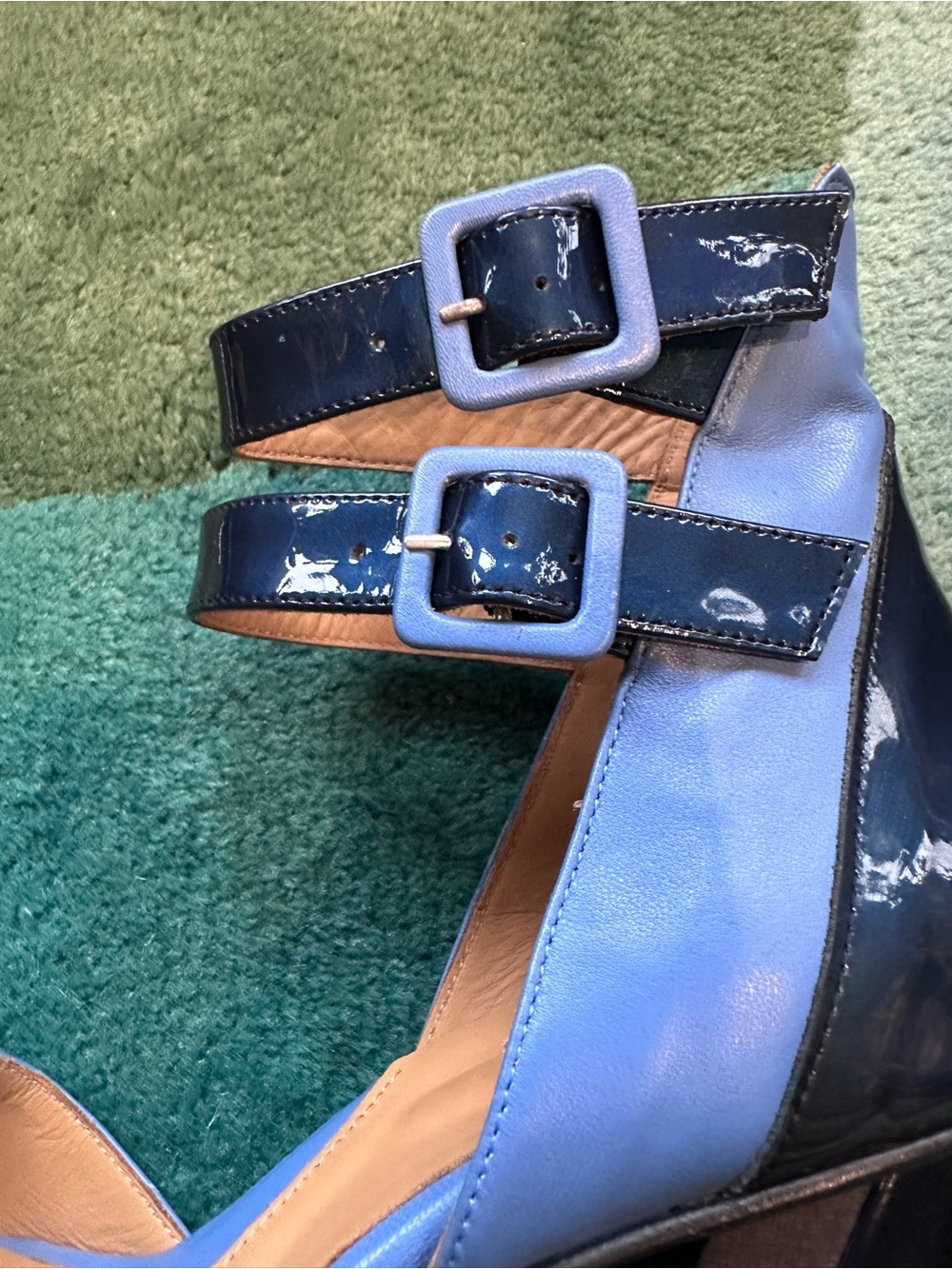 Fluevog LIKE NEW Modern Living Slant blue/patent 2-strap buckle heel-9.5 (fit 9) - Picture 11 of 15